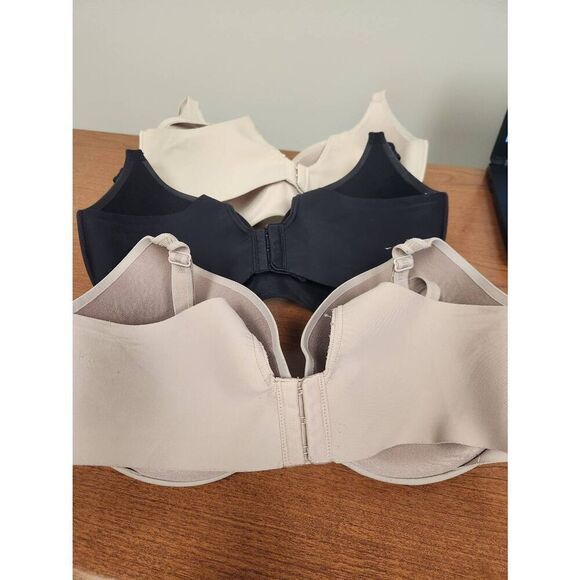 Maidenform SET OF 3 36C bras. 1-nude, 1-black, and 1-toupe lightly padded underw - Picture 3 of 6